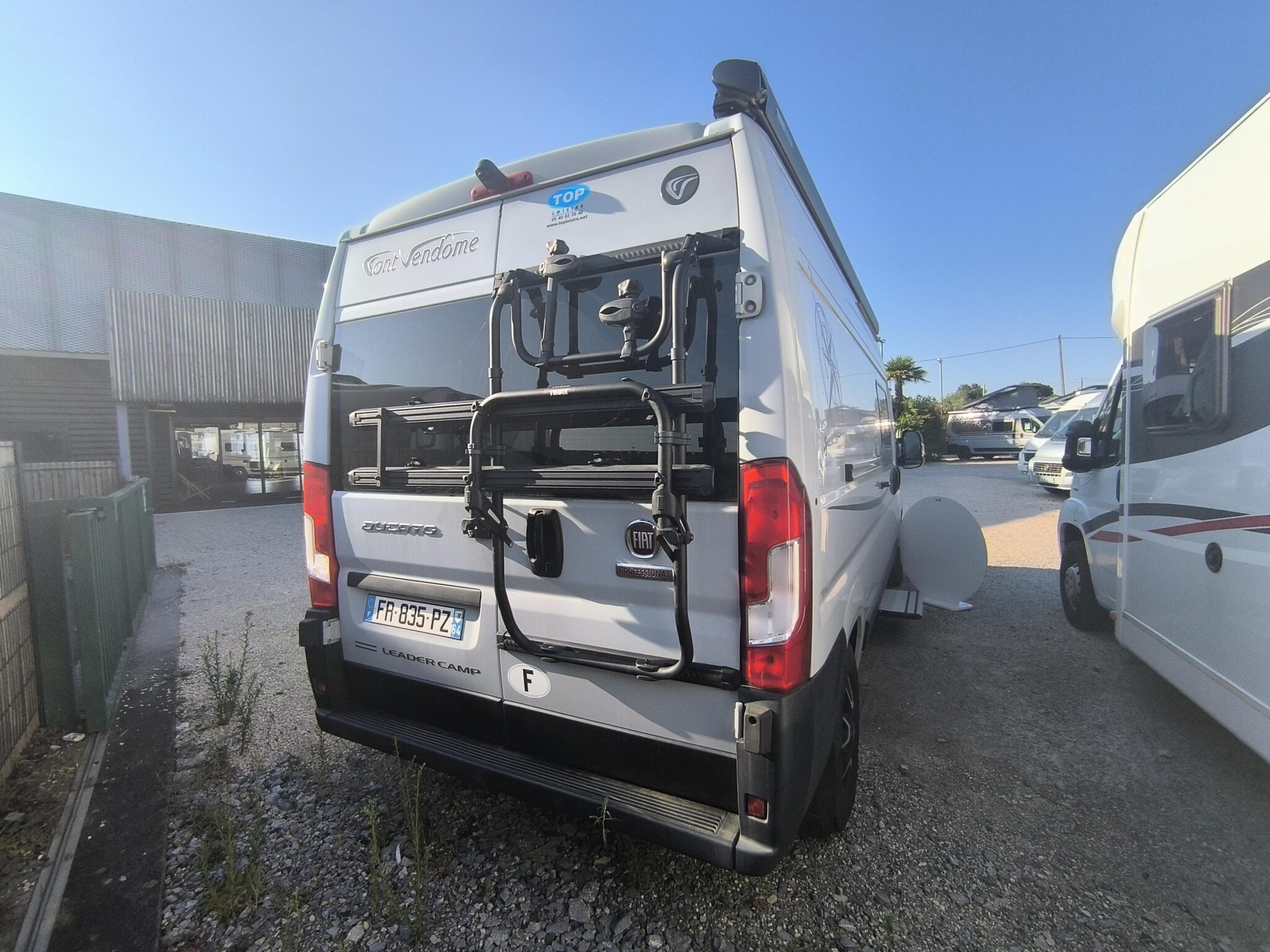 0000007041_fourgon_font_vendome_leadercamp_elegance_fiat_ducato_2_3_l_140_cv_20208.jpg
