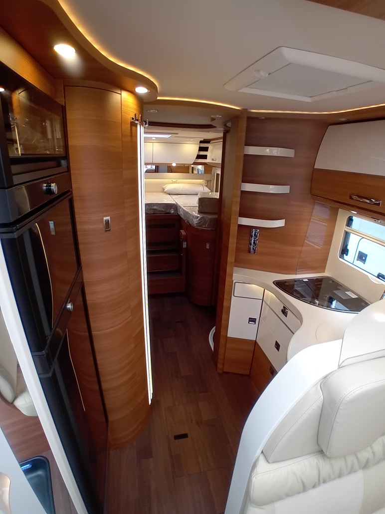 0000011829_integral_carthago_chic_c_line_i_4_9_le_fiat_ducato_2_2l_180cv_20244.jpg
