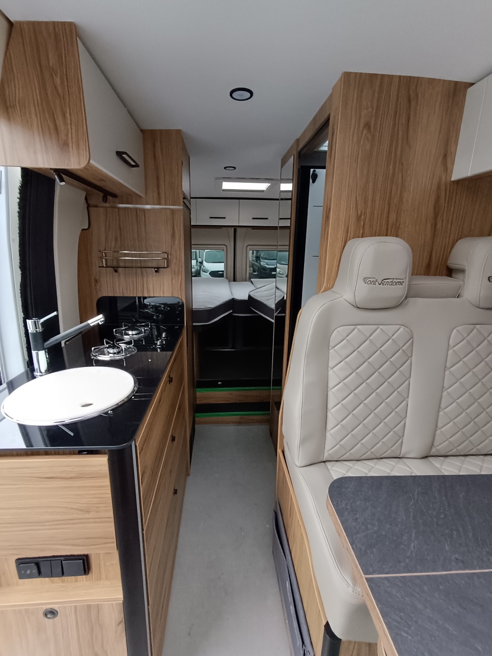 0000011932_fourgon_font_vendome_duovan_elegance_fiat_ducato_2_2l_140cv_20244.jpg