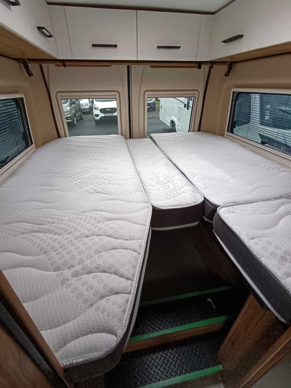 0000011932_fourgon_font_vendome_duovan_elegance_fiat_ducato_2_2l_140cv_20246.jpg