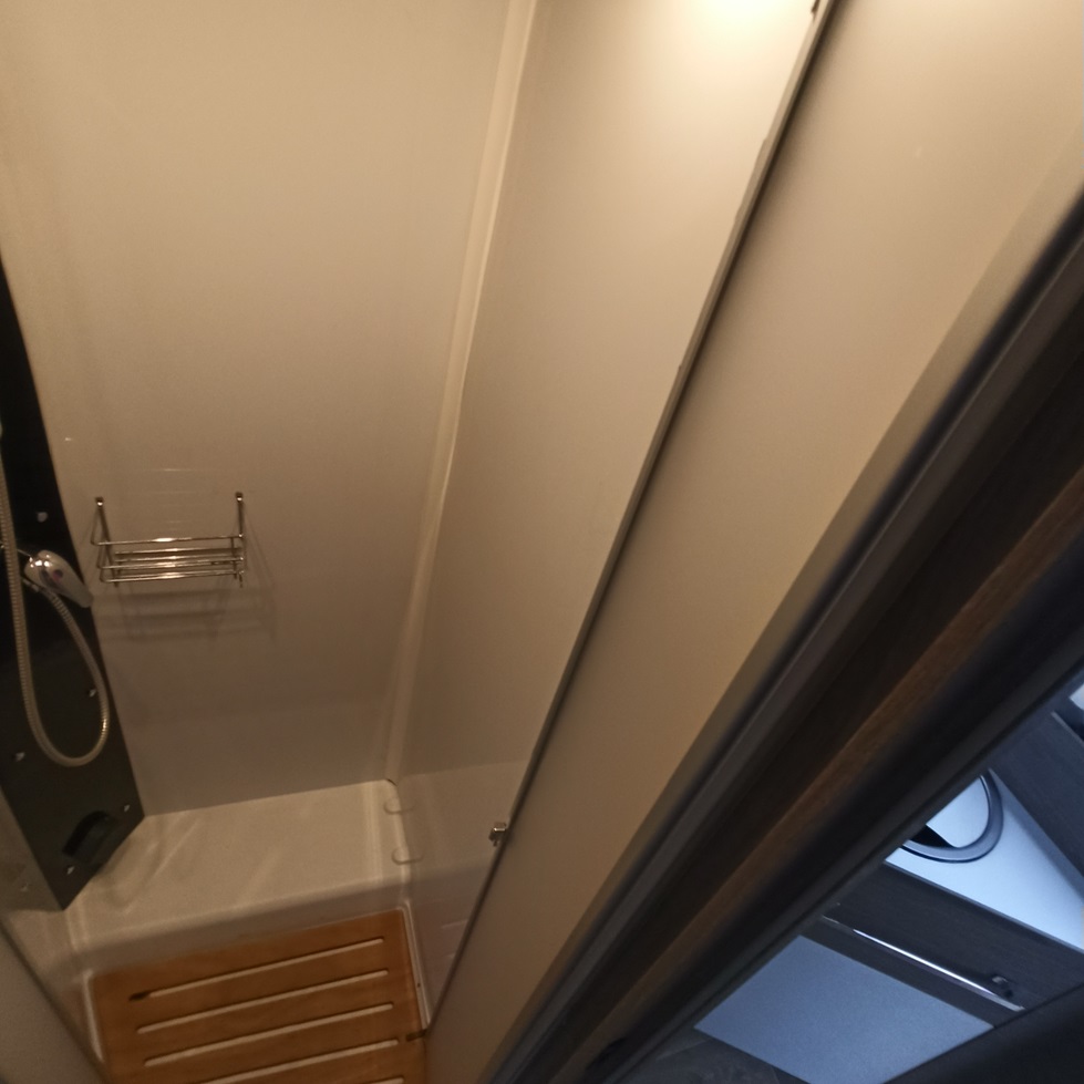 0000006204_integral_dethleffs_magic_edition_i3_dbm_fiat_ducato_2_3l_150cv_20188.jpg