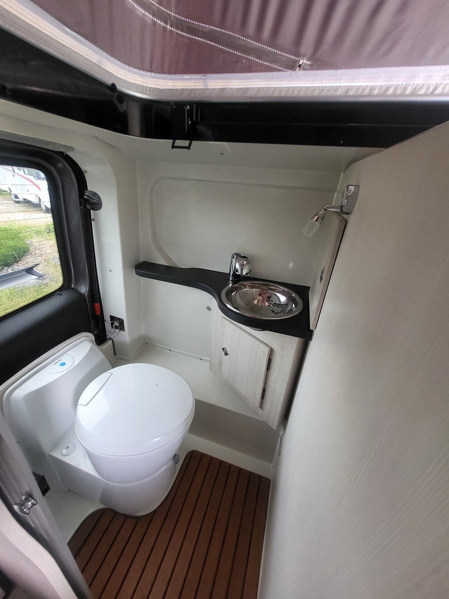 0000007133_fourgon_font_vendome_autocamp_xl_fiat_talento_1_6l_145cv_202011.jpg