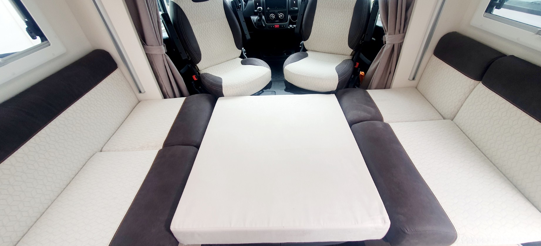 0000010975_profile_chausson_650_titanium_vip_fiat__2_3l_140cv_20211.jpg