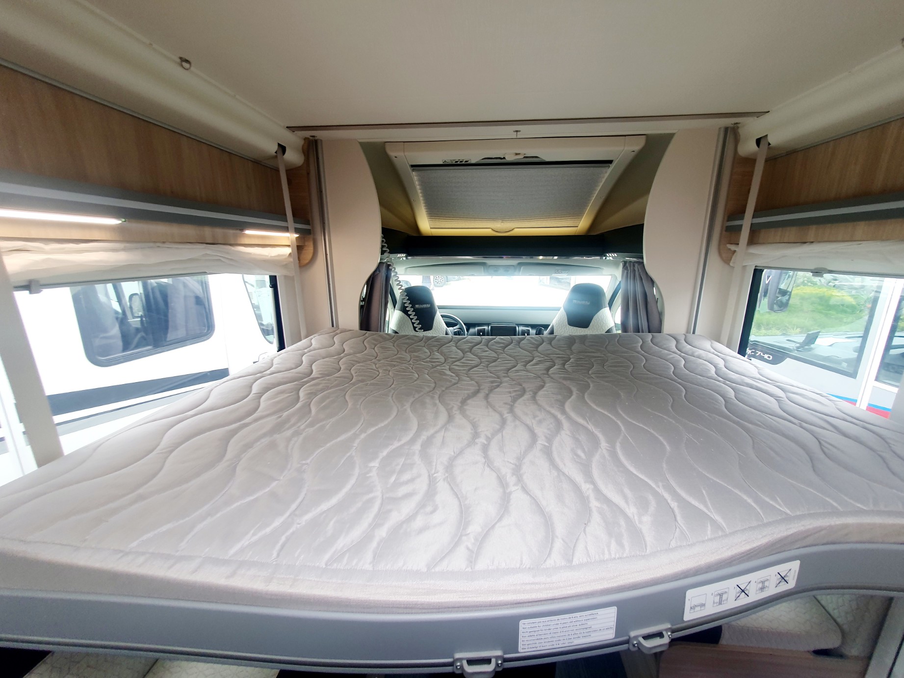 0000010975_profile_chausson_650_titanium_vip_fiat__2_3l_140cv_20212.jpg