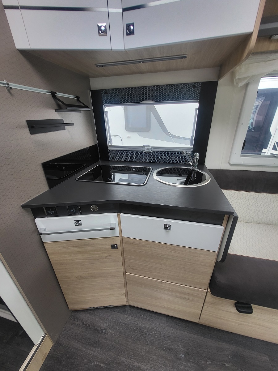 0000010975_profile_chausson_650_titanium_vip_fiat__2_3l_140cv_202120.jpg