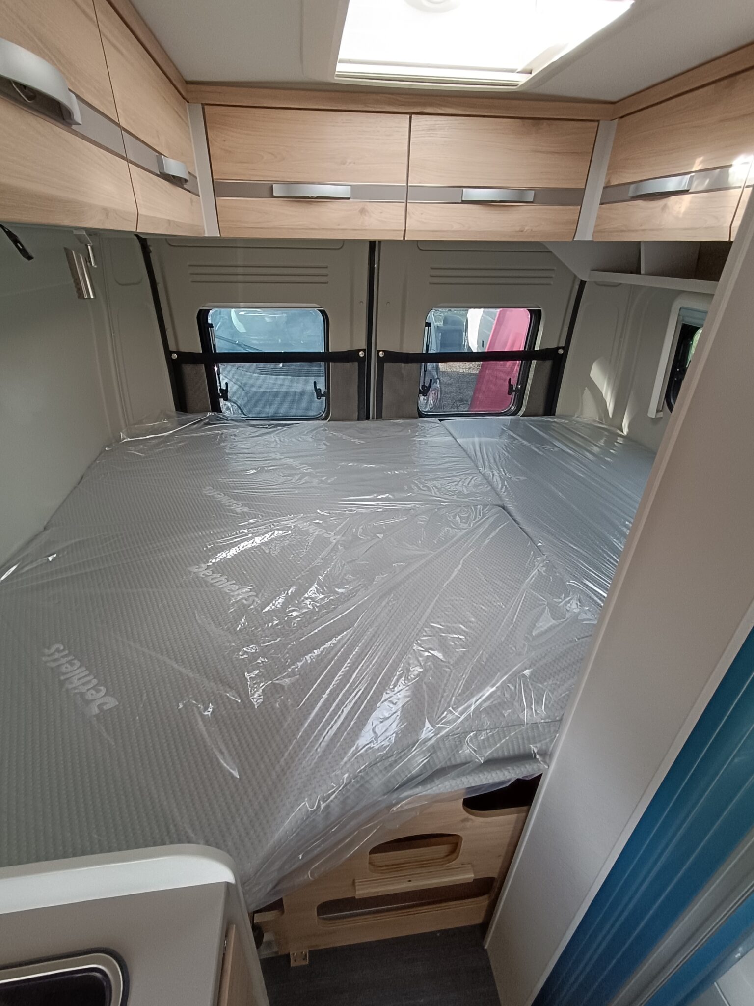 0000011735_fourgon_dethleffs_cvd_600_ds_advantage_fiat_ducato_2_2l_140cv_20244.jpg