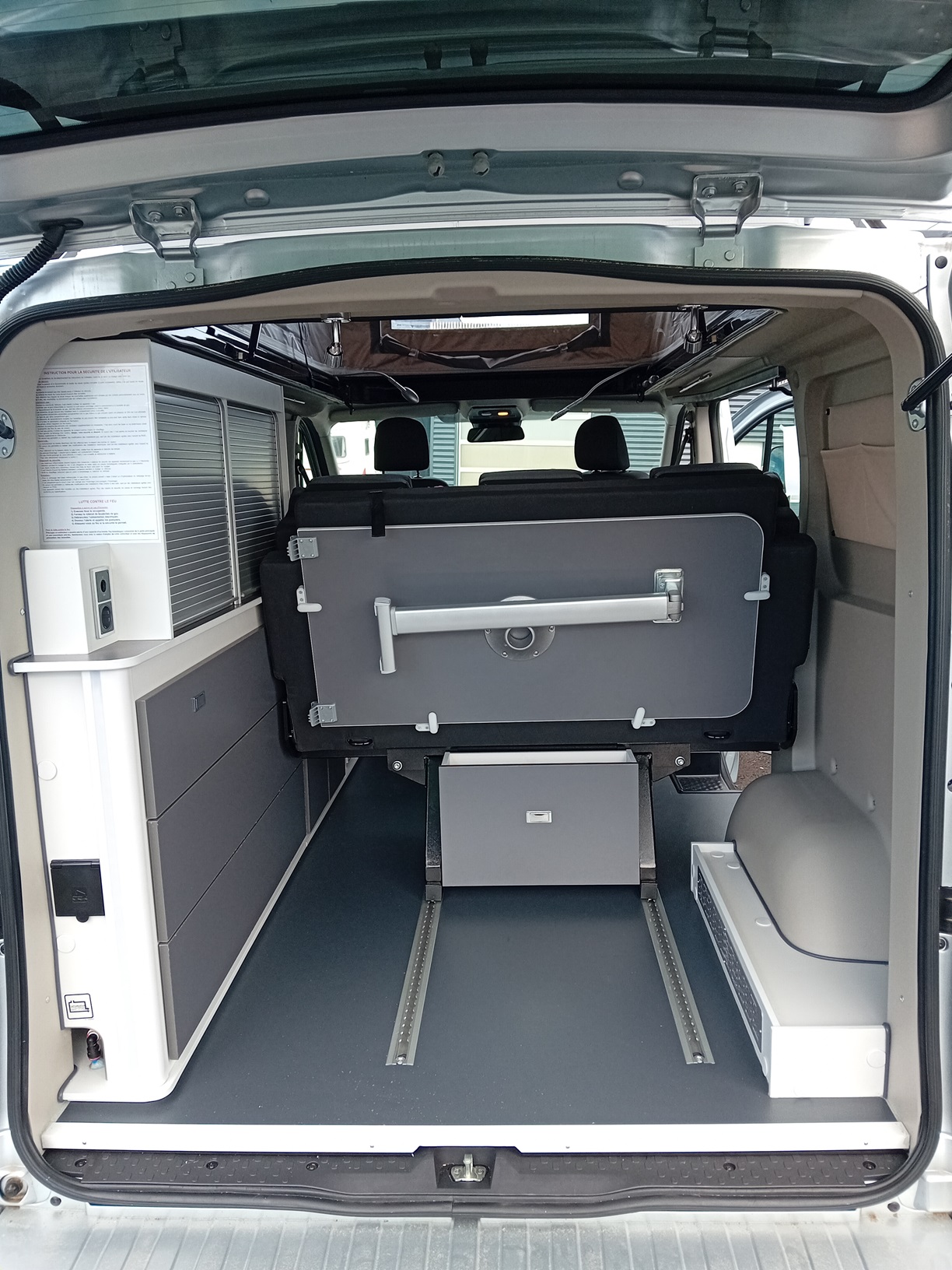 0000011919_van_font_vendome_autocamp_renault_2_0l_150cv_bva_20245.jpg