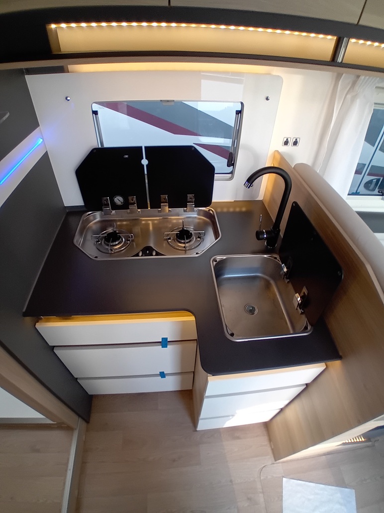 0000012503_integral_itineo_sb_740_spirit_edition_fiat_ducato_2_2l_140cv_20254.jpg