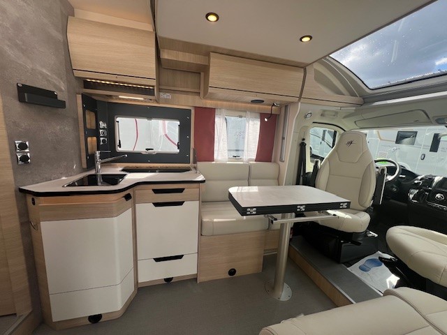 0000012695_profile_rapido_696_f_fiat_ducato_2_2l_140cv_20254.jpg