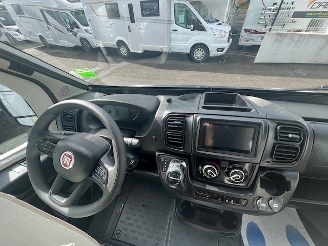 0000012695_profile_rapido_696_f_fiat_ducato_2_2l_140cv_20256.jpg