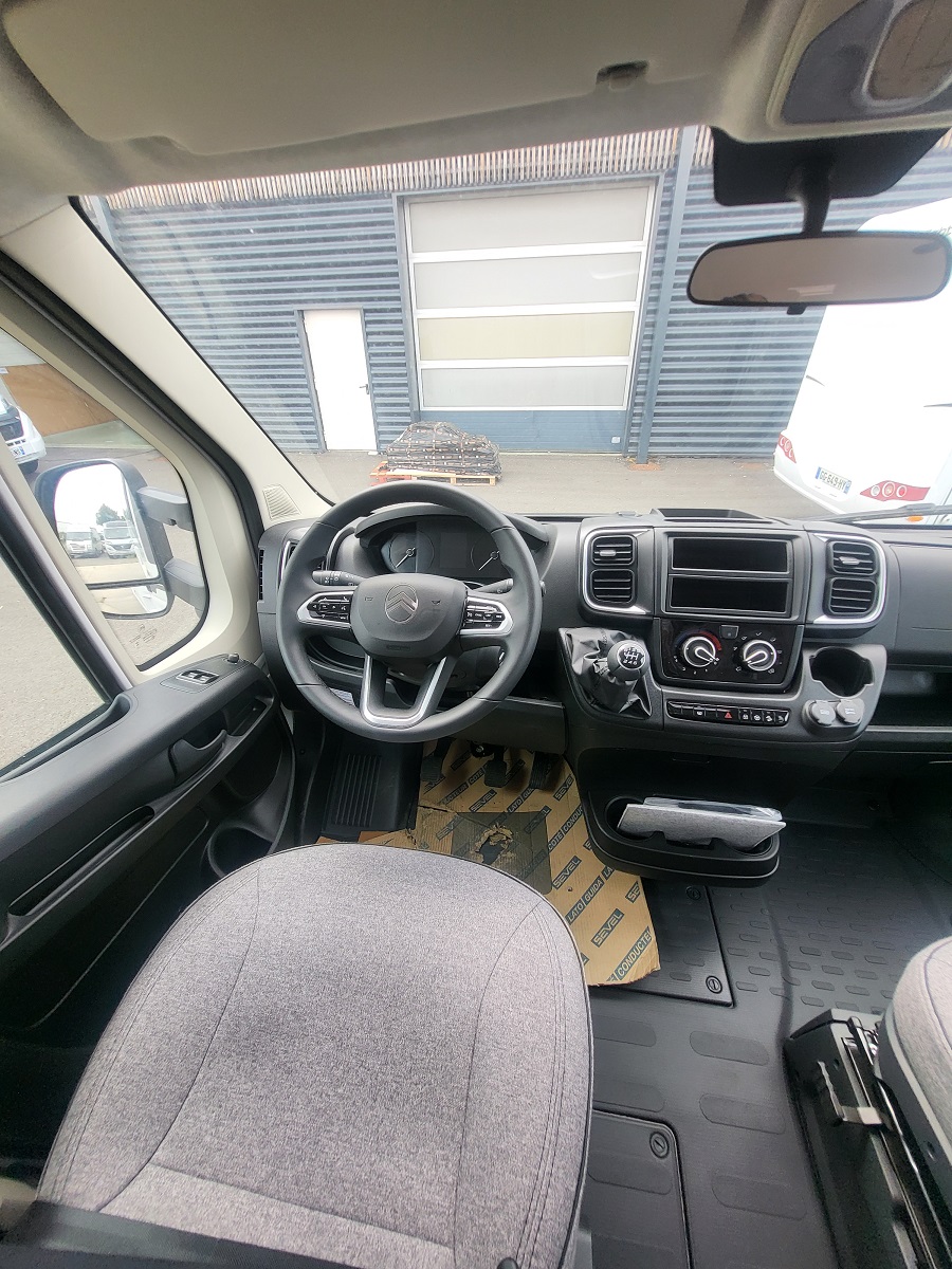0000013248_profile_sunlight_t_69_lc_citroen_jumper_2_2l_140cv_20257.jpg