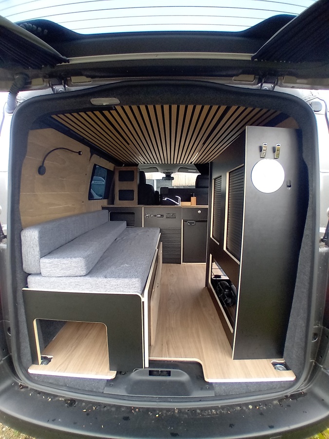 0000013628_van_geovan_geovan_vivaro_opel_vivaro_2_0l_145cv_20233.jpg