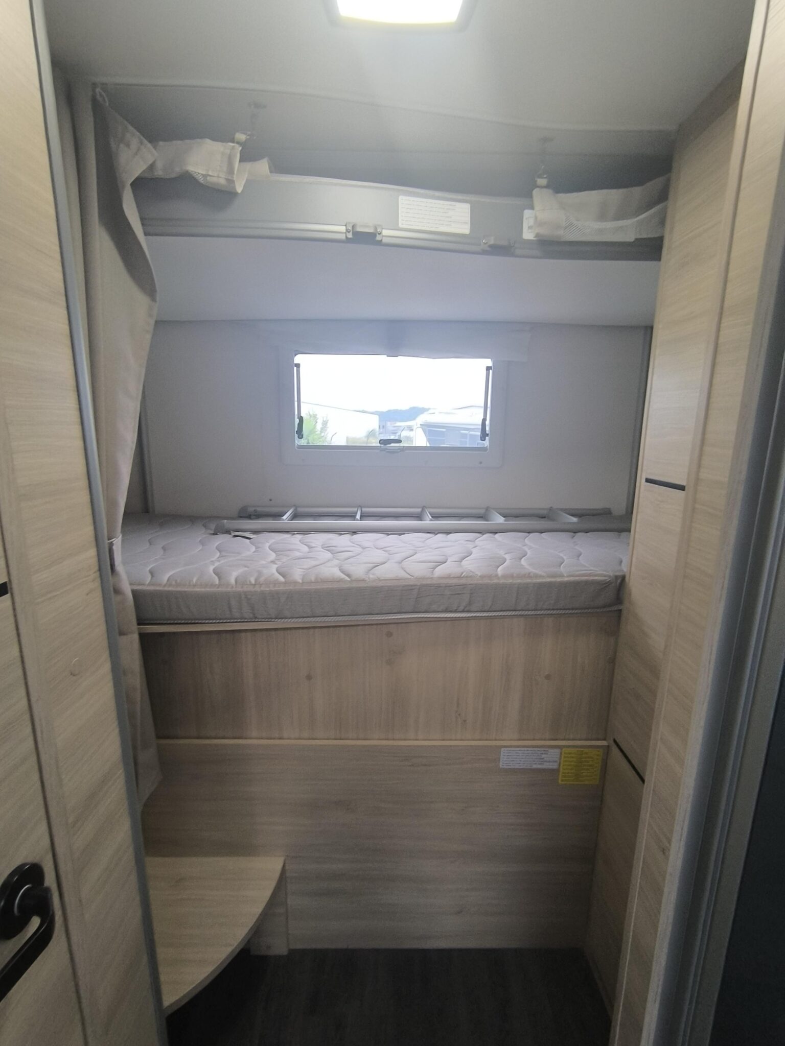 0000009105_profile_chausson_720_first_line_ford_2_0l_170ch_20228.jpg