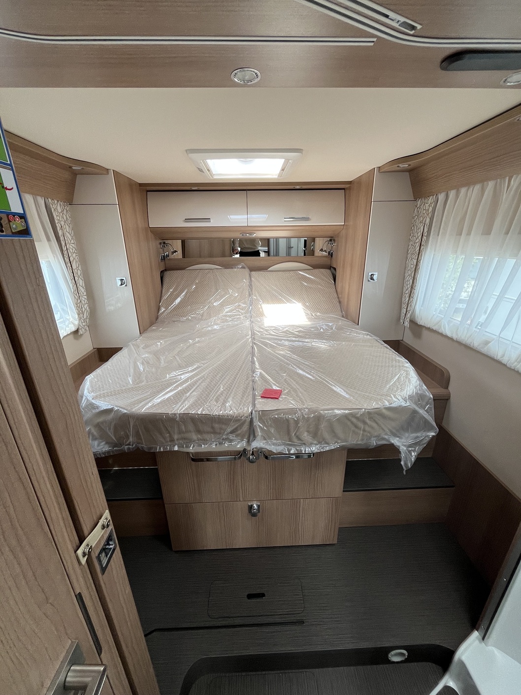 0000013413_integral_carthago_c2_tourer_148_rb_qb_mercedes_2_0l_170cv_bva_20255.jpeg