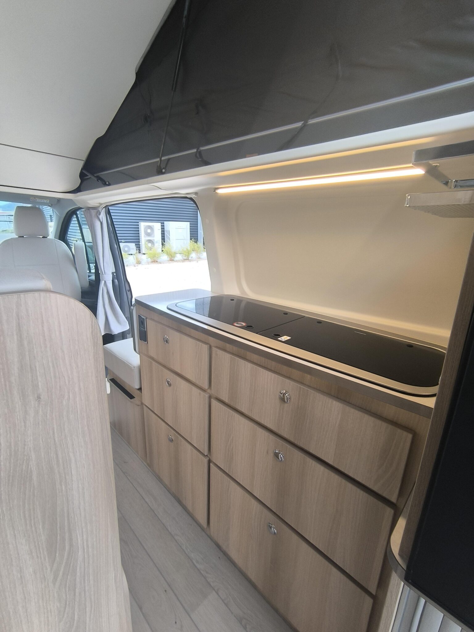 0000010157_van_dreamer_cap_life_fun_ford_custom_2_0l_130cv_20248.jpg