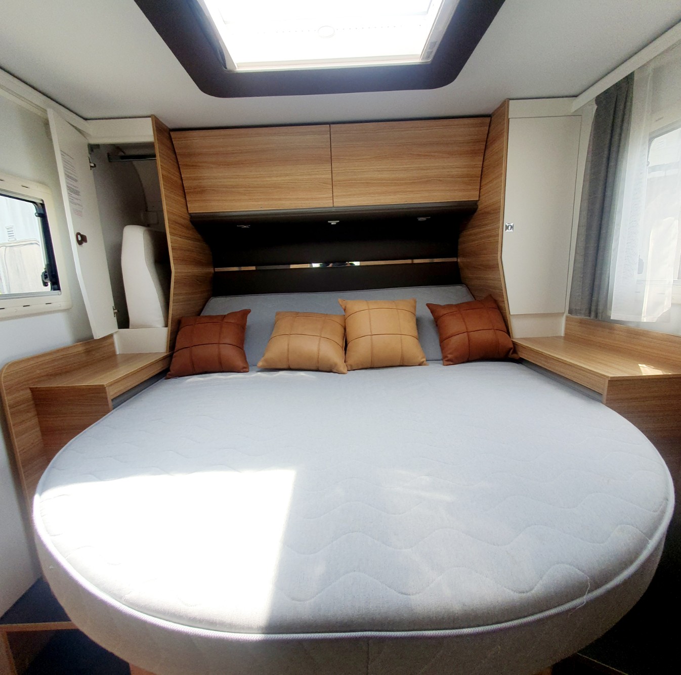 0000010426_integral_adria_sonic_dc_700___fiat_ducato_2_3l_150cv_20194.jpg