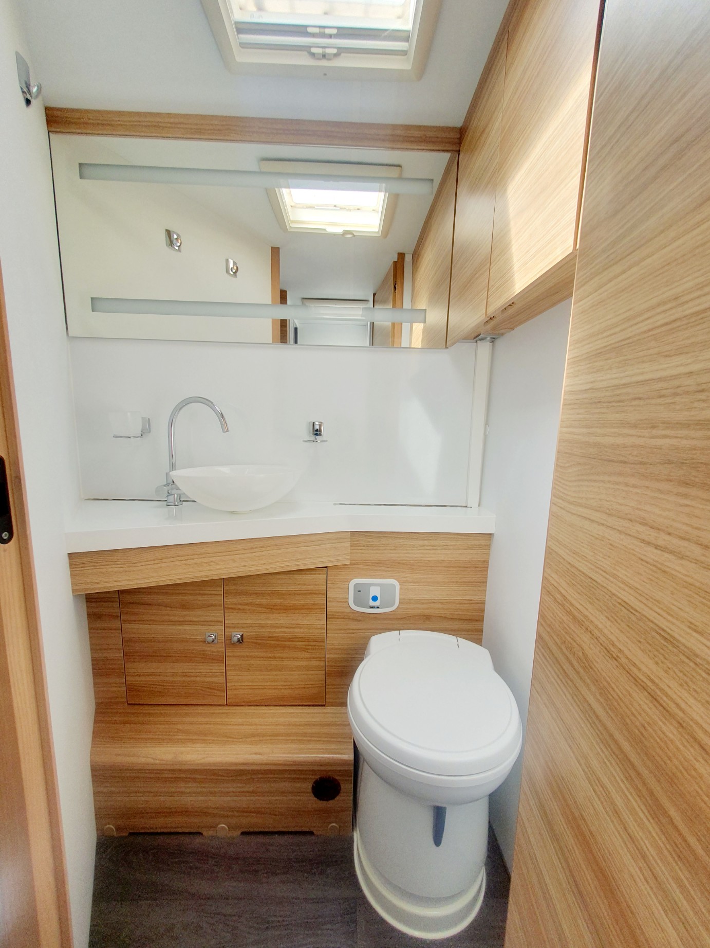 0000010426_integral_adria_sonic_dc_700___fiat_ducato_2_3l_150cv_20196.jpg