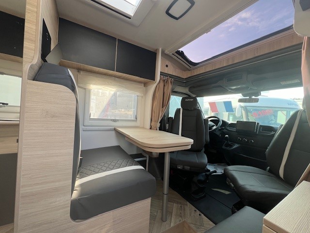 0000012075_profile_challenger_s217_etape_edition_renault_master_2_3l_145cv_20241.jpg
