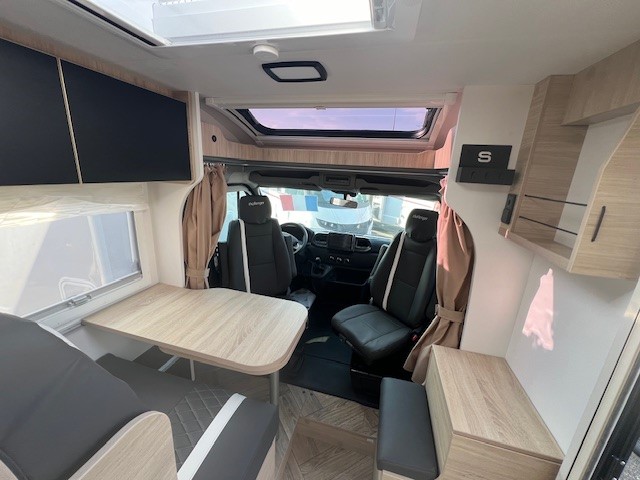 0000012075_profile_challenger_s217_etape_edition_renault_master_2_3l_145cv_20242.jpg