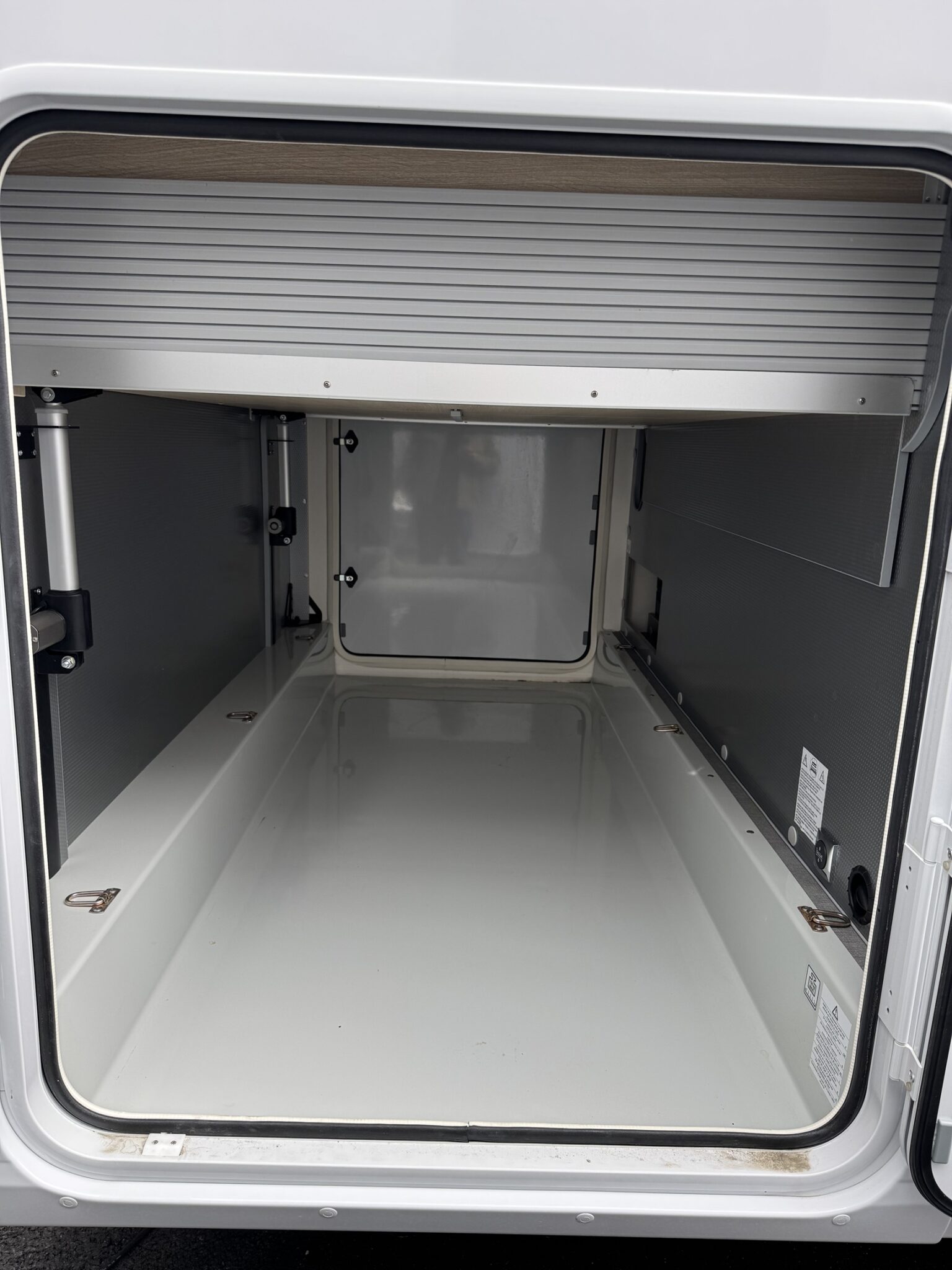 0000012678_profile_rapido_696_f_fiat_ducato_2_2l_140cv_20253.jpg