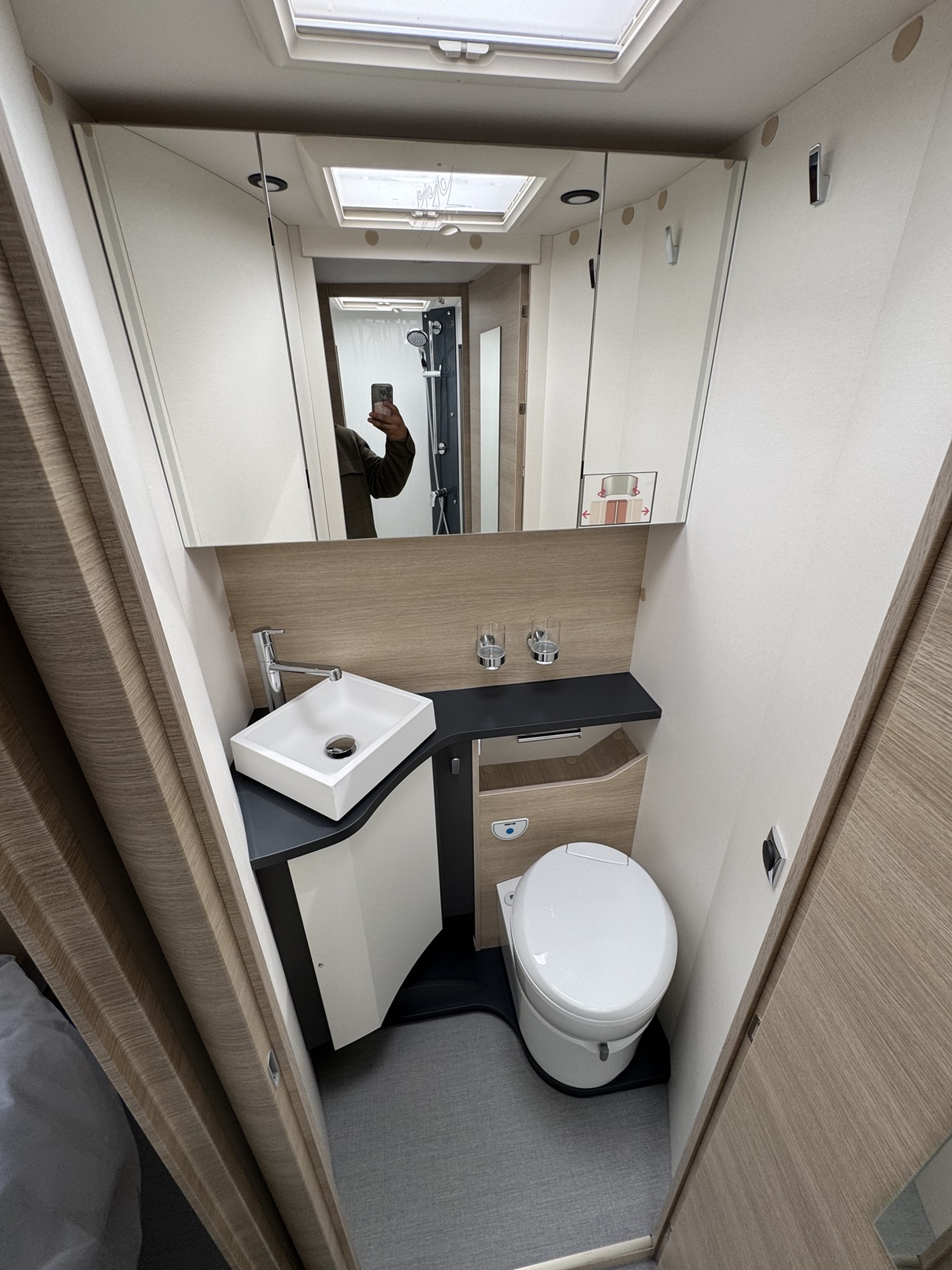 0000012678_profile_rapido_696_f_fiat_ducato_2_2l_140cv_20258.jpg