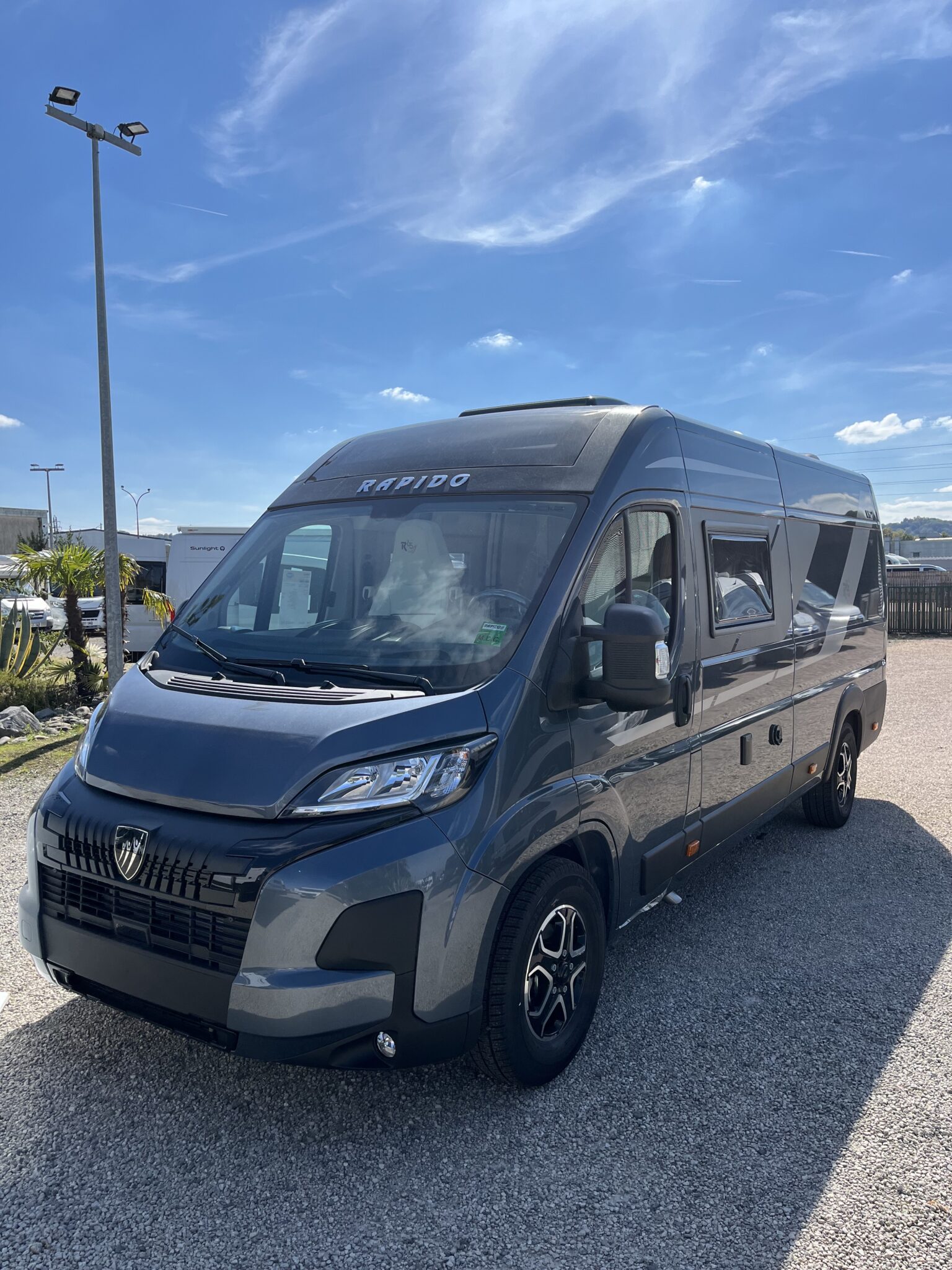 0000013723_fourgon_rapido_v62_65ans_peugeot_2_2l_140cv_bva_20262.jpeg