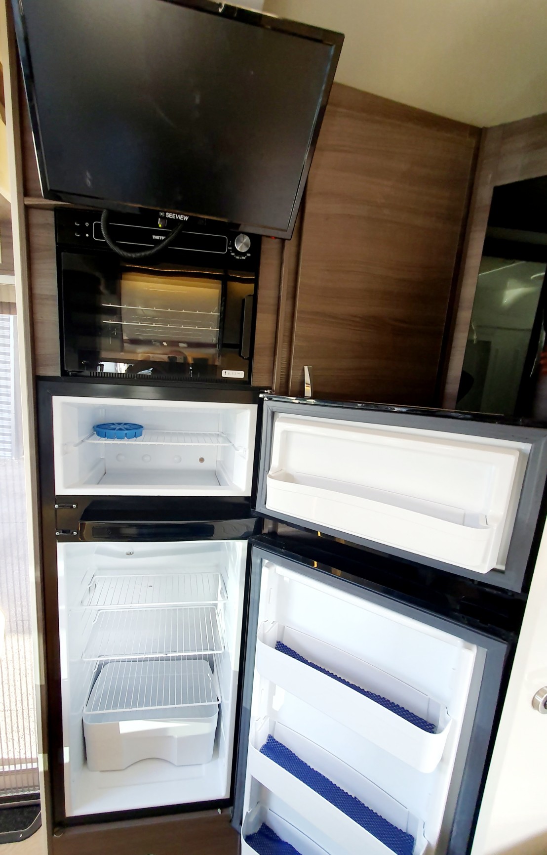 0000014096_profile_mc_louis_mc4_321_fiat_ducato_2_3l_130cv_201913.jpg