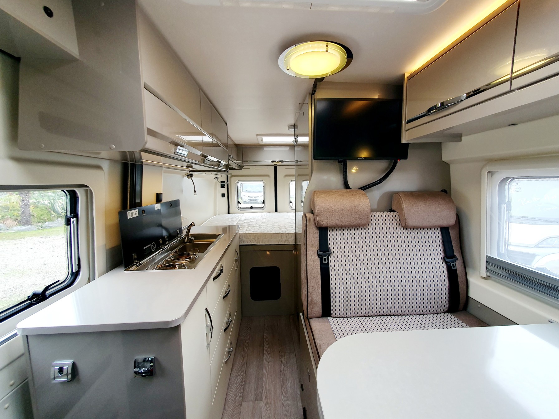 0000014662_fourgon_hobby_vantana_french_edition_fiat_ducato_2_3l_130ch_20199.jpg