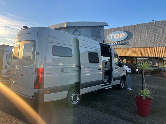 0000013053_fourgon_hymer_camper_vans_gd_canyon_s700_toit_rel_mercedes_419cdi_190cv_4x4_20262.jpg