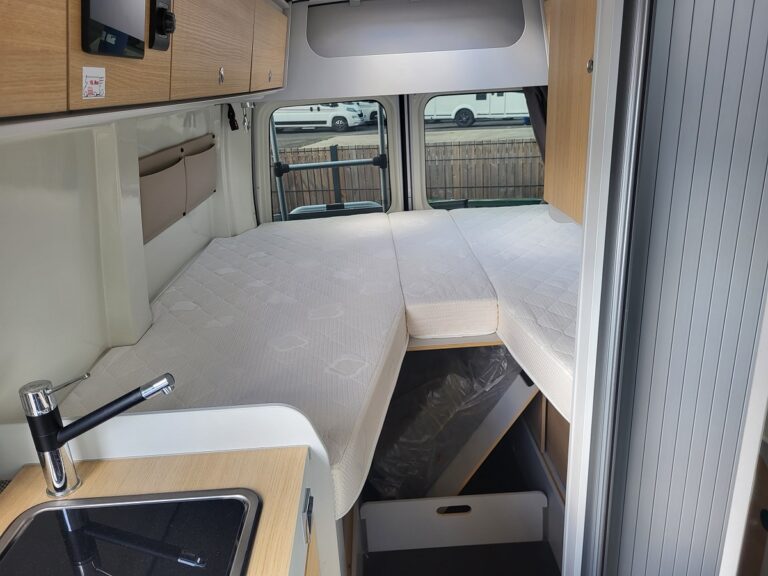 0000008679_fourgon_font_vendome_mastervan_duo_renault_2_3l_150cv_bva_20225