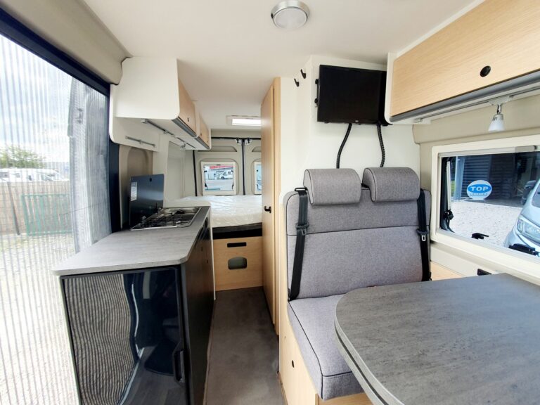 0000011796_fourgon_sunlight_cv_600_peugeot_boxer_2_2l_140cv_202413