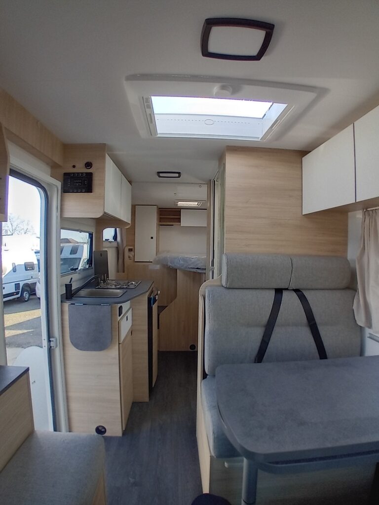 0000013310_profile_challenger_s215_break_edition_ford_2_0l_130cv_bva_20258