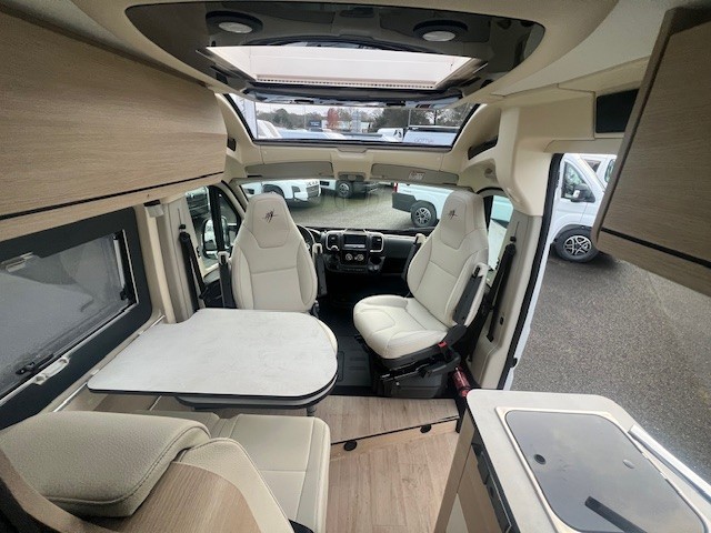 0000013758_fourgon_rapido_v55_peugeot_2_2l_140cv_bva_202612