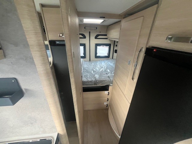 0000013758_fourgon_rapido_v55_peugeot_2_2l_140cv_bva_20268