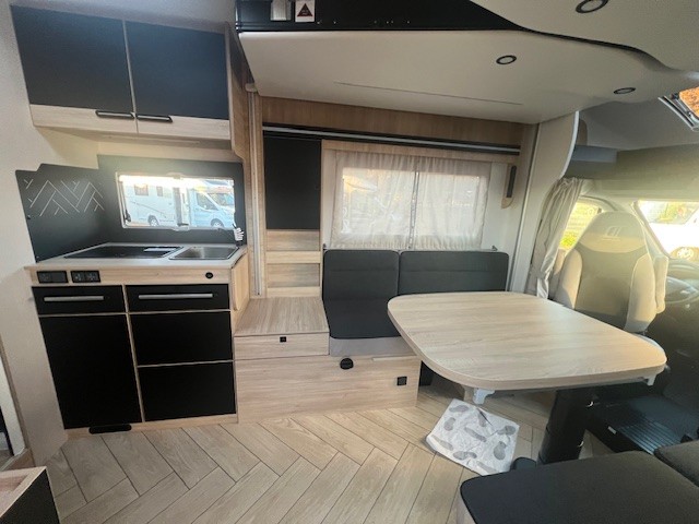 0000013947_profile_challenger_270_graphite_ford_2_0l_165cv_bva_20263