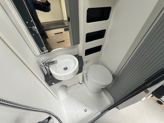 0000014012_fourgon_dreamer_camper_five_fun__fiat_ducato_2_2l_140bva_20269