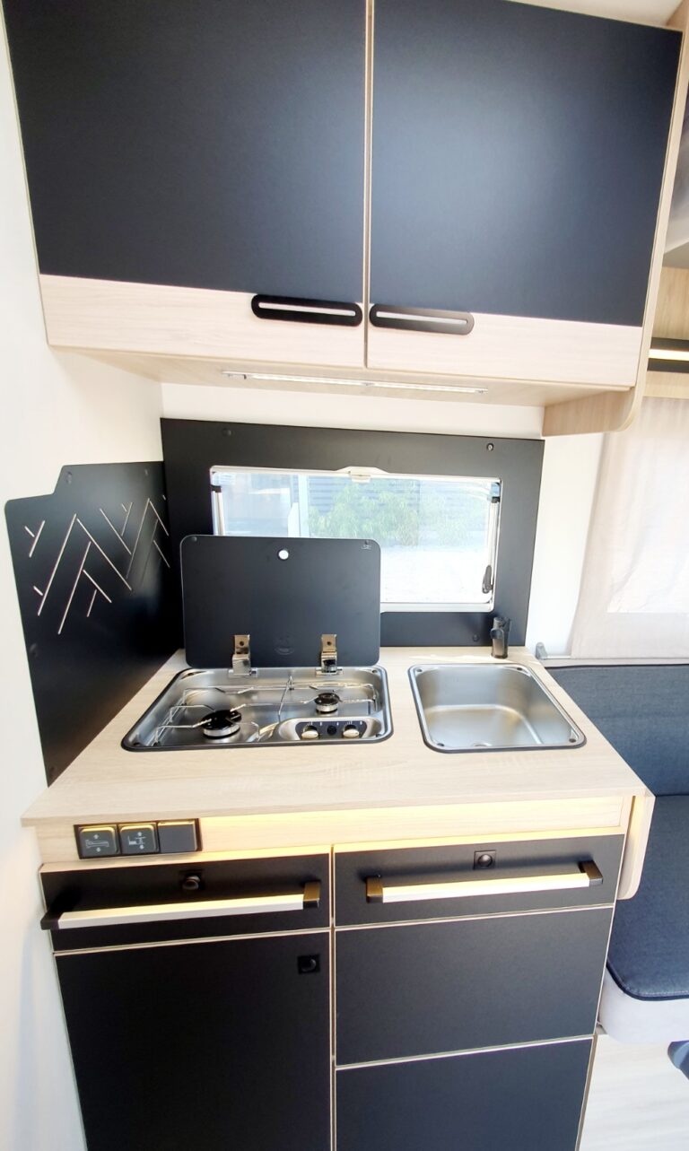 0000014083_profile_challenger_250_graphite_ford_2_0l_165cv_bva_202614