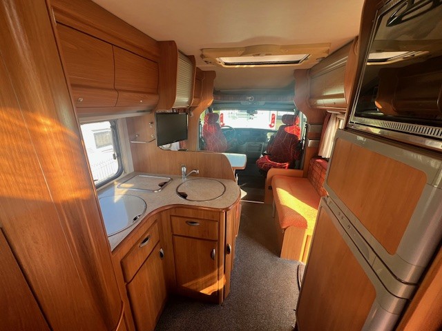 0000014414_profile_eriba_car_gt_636_renault_3_0_dci_200513