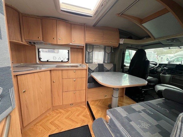 0000014875_profile_burstner_delfin_680_renault_3_0_dci_140cv_20064