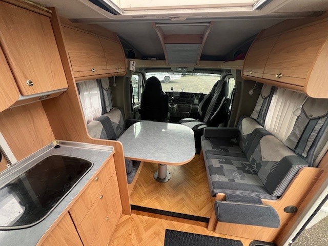 0000014875_profile_burstner_delfin_680_renault_3_0_dci_140cv_20066