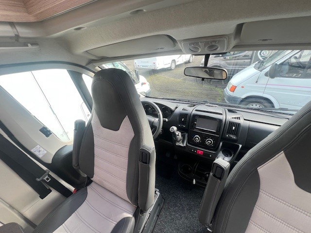 0000010750_profile_sunlight_t68_adventure_edition_citroen_jumper_2_2l_165cv_20246