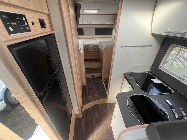 0000010750_profile_sunlight_t68_adventure_edition_citroen_jumper_2_2l_165cv_20248