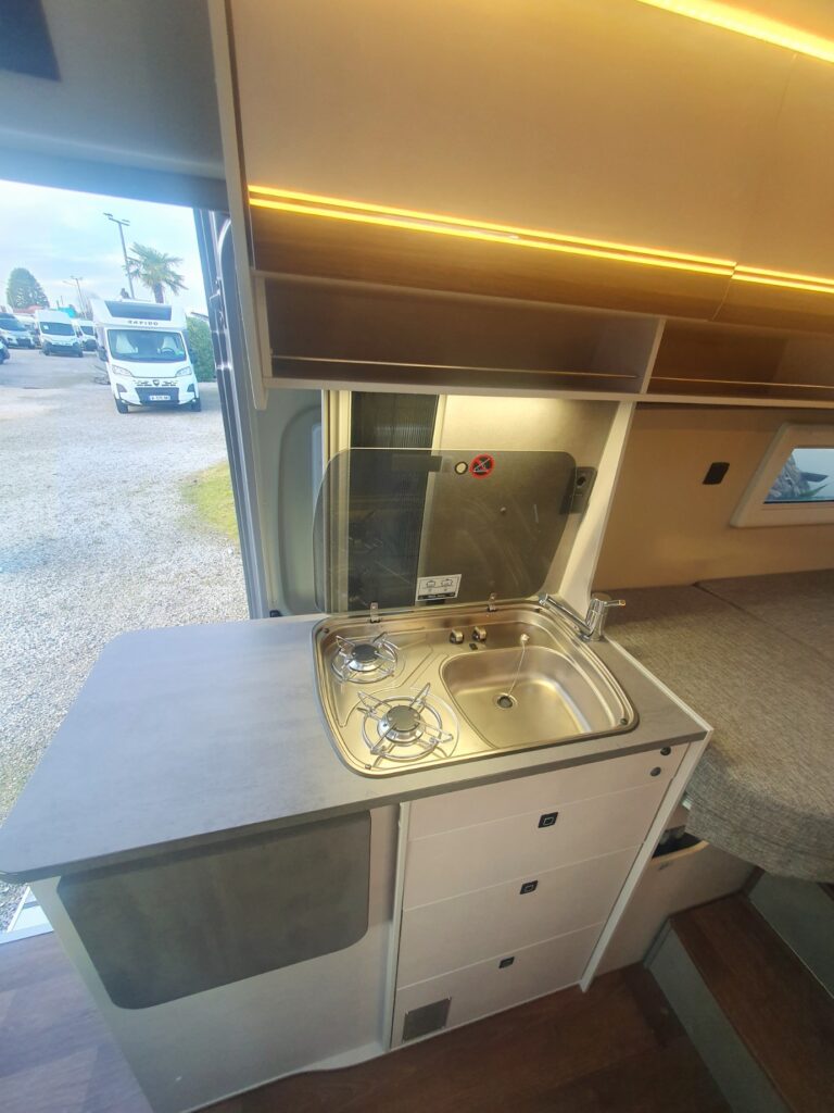 0000014981_fourgon_possl_summit_600_l_shine_citroen_jumper_2_2l_14ch_20246