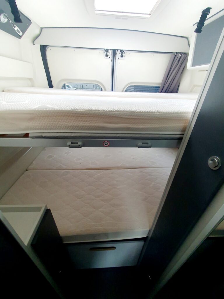 0000000298_fourgon_font_vendome_leadervan_duo_fiat_2_3l_140cv_20215