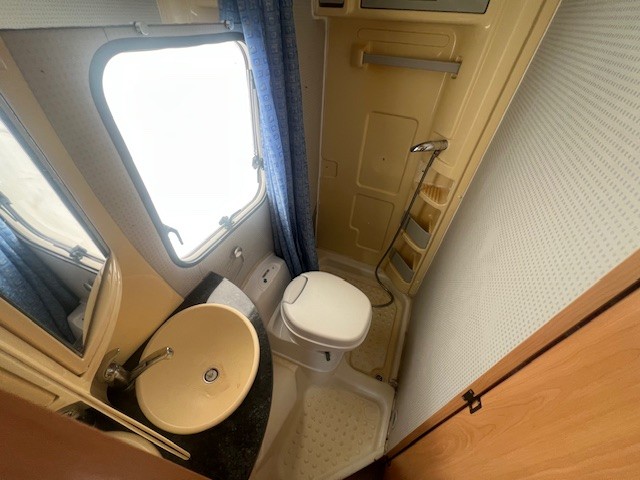 0000002255_profile_challenger_genesis36_ford_2_0l_125cv_200611