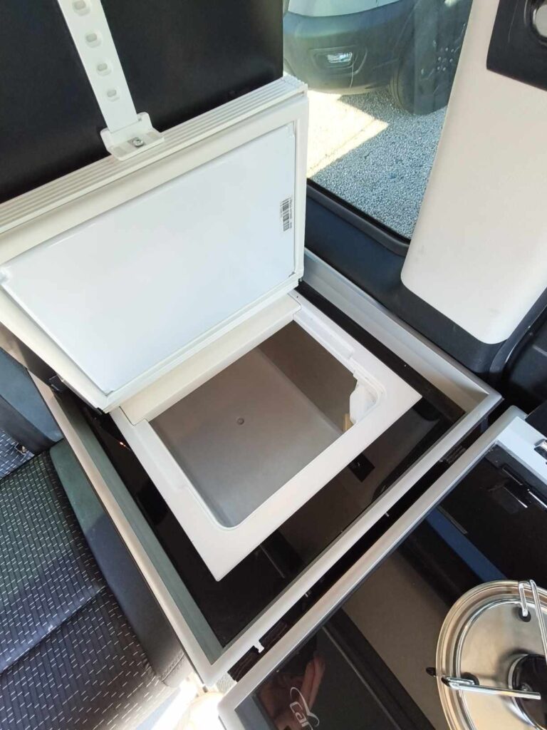 0000009910_van_campstar_mercedes_19ldci_202316