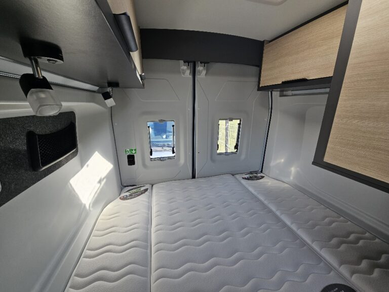 0000010153_fourgon_dreamer_d51_fun_ford_2_0l_170cv_auto_20236