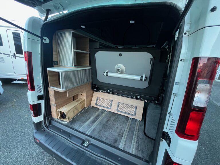 0000010187_van_pilote_cv_500_bc_renault2_0l150cv_dci_bva_20237