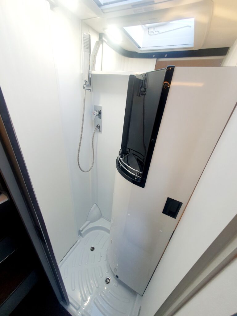 0000014981_fourgon_possl_summit_600_l_shine_citroen_jumper_2_2l_14ch_20244