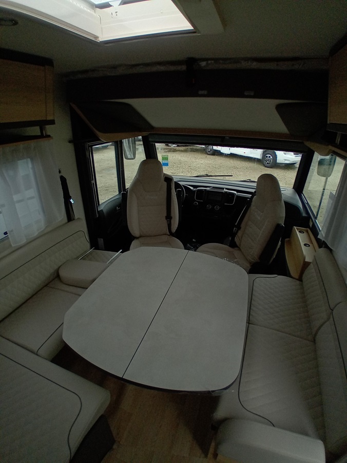 CAMPING CAR ITINEO SBD 700